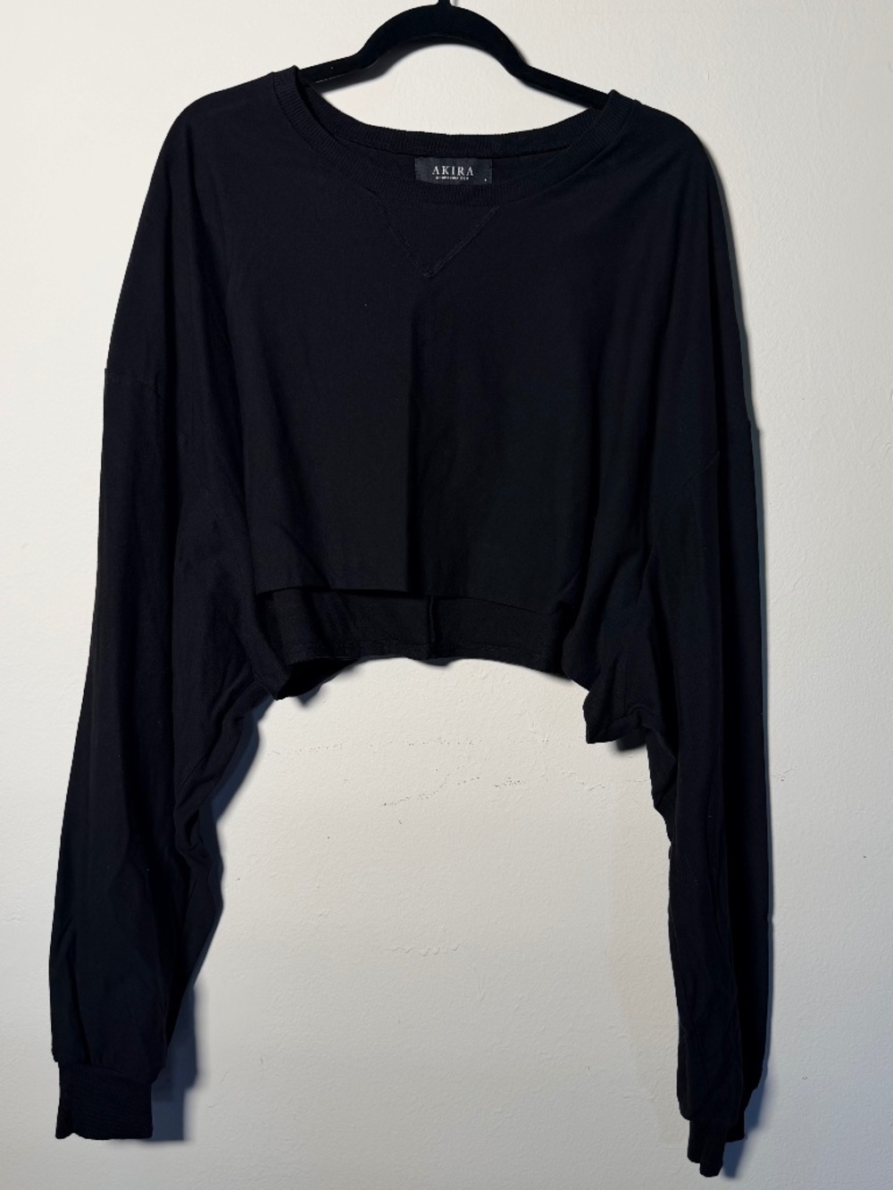 AKIRA Women's Cropped Long Sleeve Black Cotton Sweater Raw Hem Large